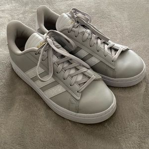Adidas tennis shoes